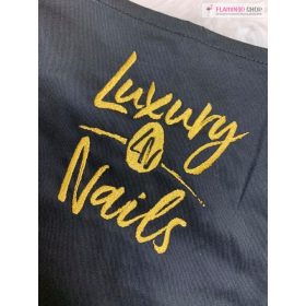 Luxury Nails Kötény, arany hímzéssel