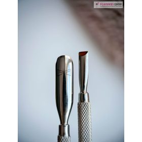   Timár Virág Lépcsős feltoló Profi kategóriás bőrfeltoló kaparó